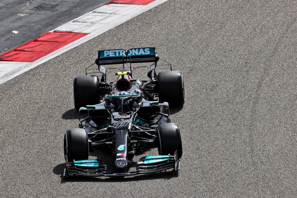 Test F1 | Mercedes, solo sei giri per Bottas