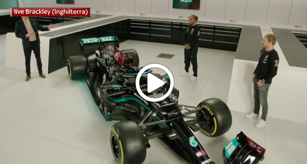 Formula 1 | Mercedes, svelata a Brackley la nuova W12 di Hamilton e Bottas [VIDEO]