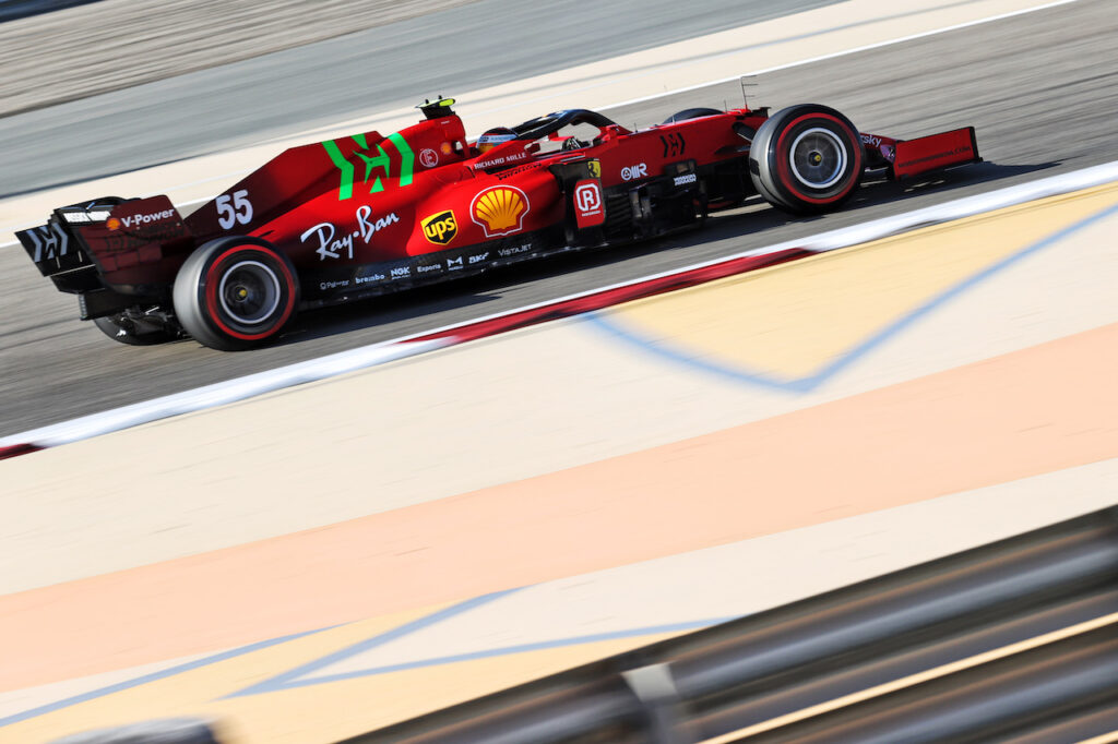 F1 | Sainz scettico sulle difficoltà Mercedes: “Non credo ai loro problemi”