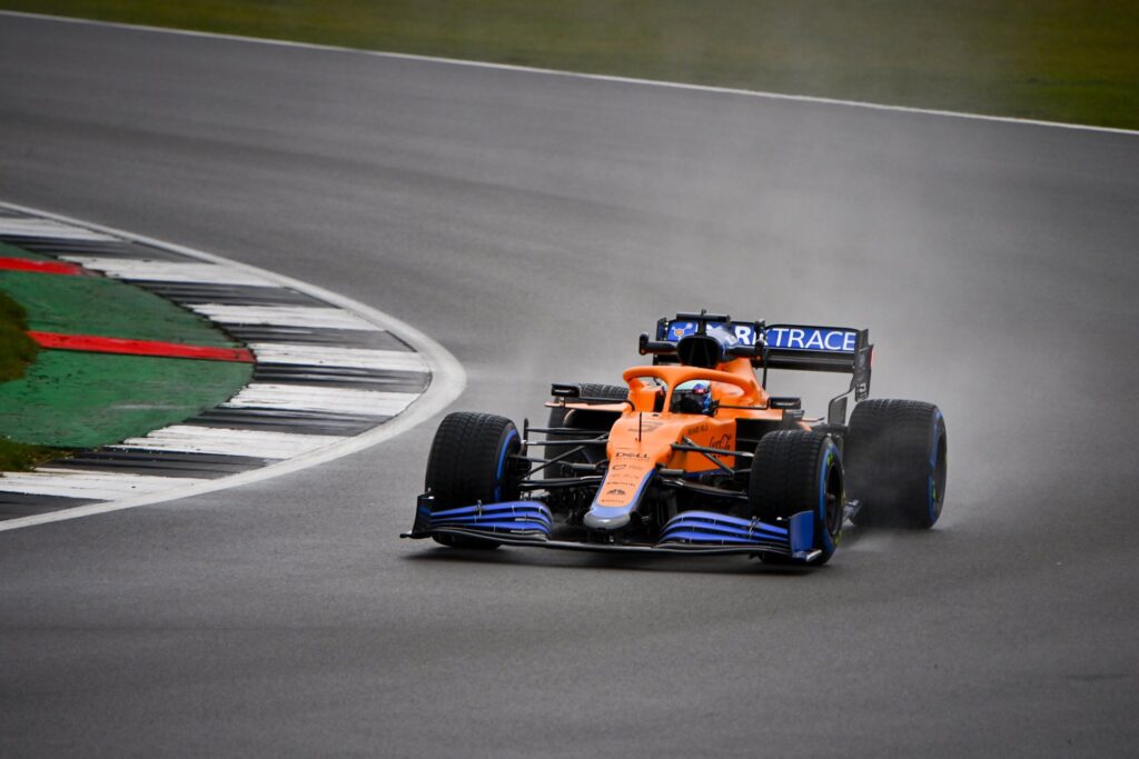 F1 | McLaren, Brown punge la Aston: “Se copi la Mercedes non puoi batterla”