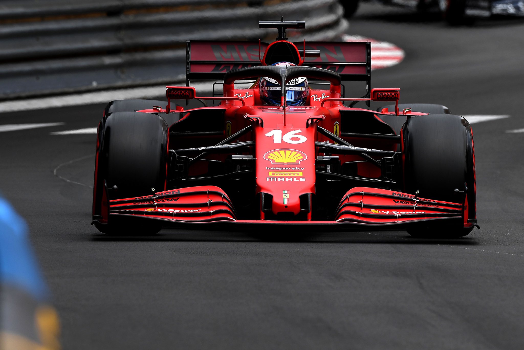 Scuderia Ferrari e Charles Leclerc avanti insieme