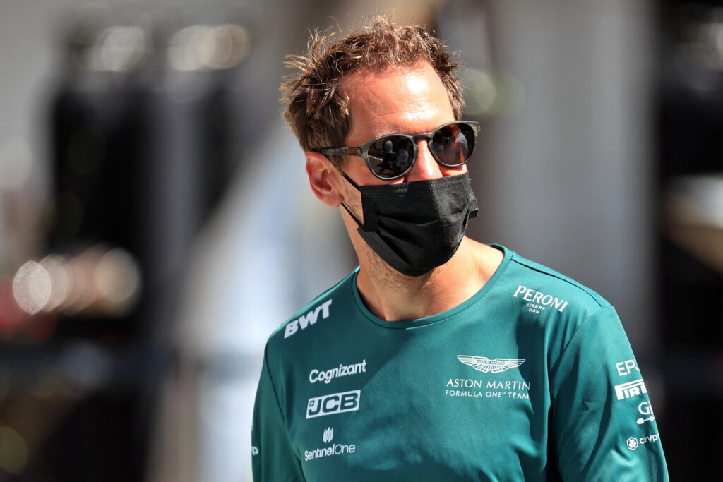 F1 | Aston Martin, Vettel sorride: “E’ il nostro miglior venerdì”