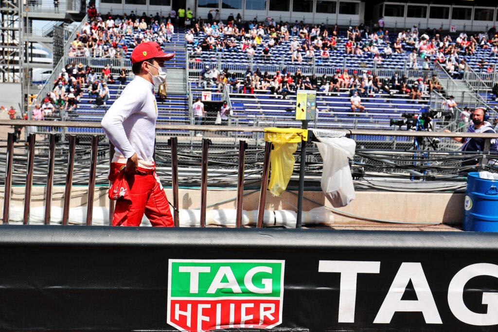 F1 | Ferrari, Leclerc deluso: “Qualcosa ha ceduto”