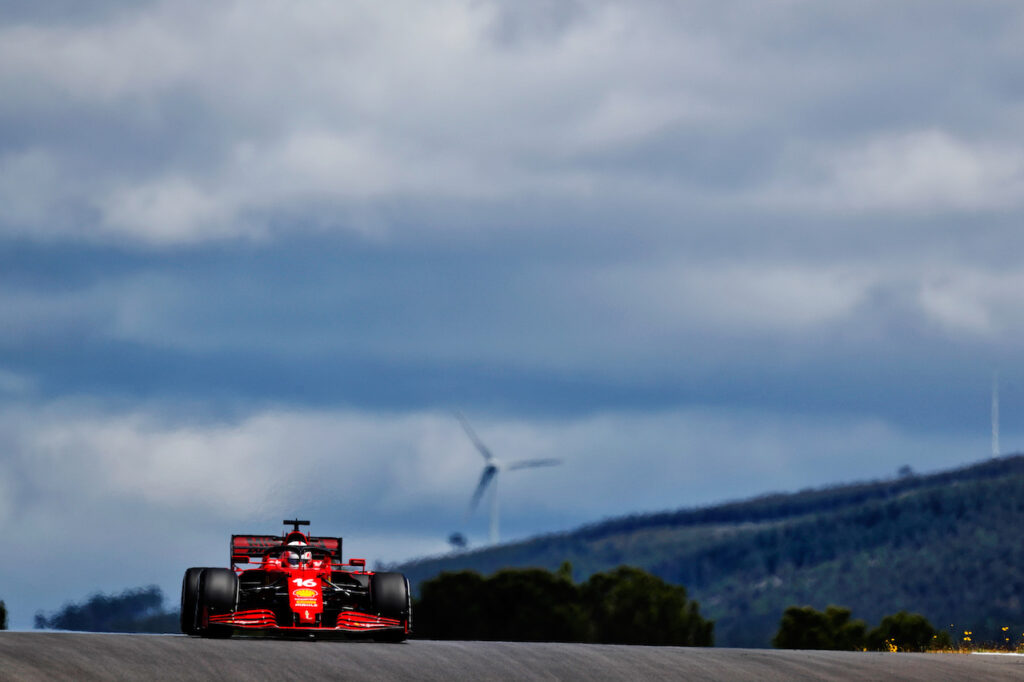 F1 | Ferrari, terza e quarta fila per le Ferrari a Portimao