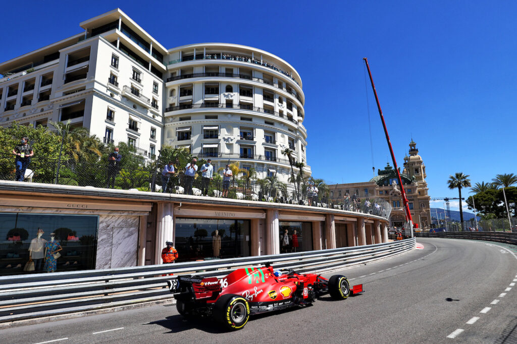 F1 | Leclerc e Sainz al comando nelle FP2 a Monaco