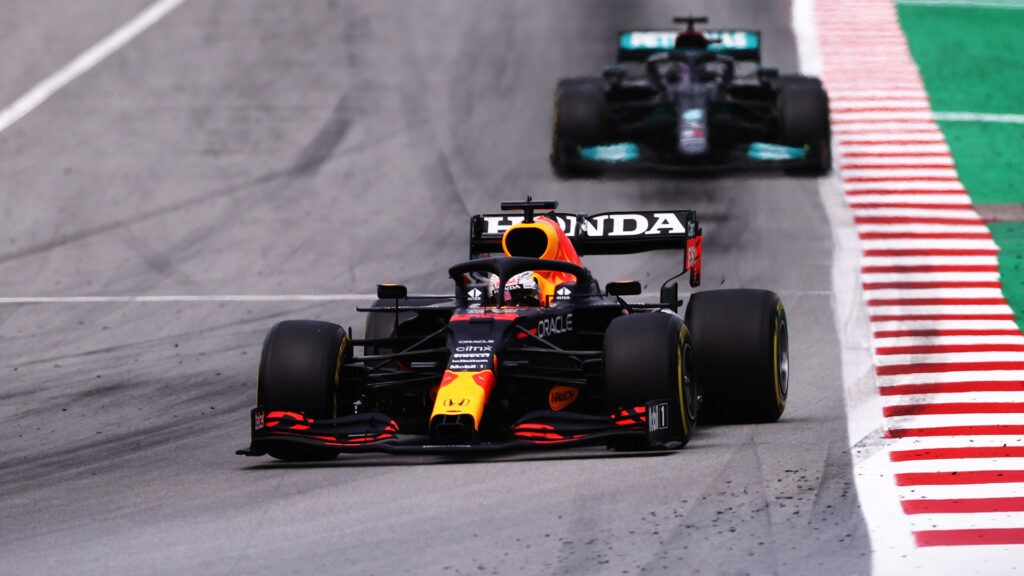 F1 | Red Bull, Verstappen: “Non mi sento meno completo di Hamilton”