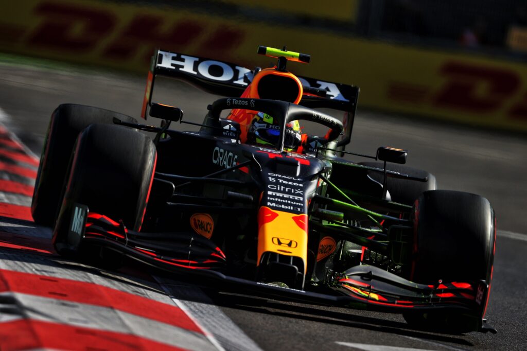 F1 | Red Bull, delusione Perez a Baku: “Non sono riuscito a fare un giro pulito”
