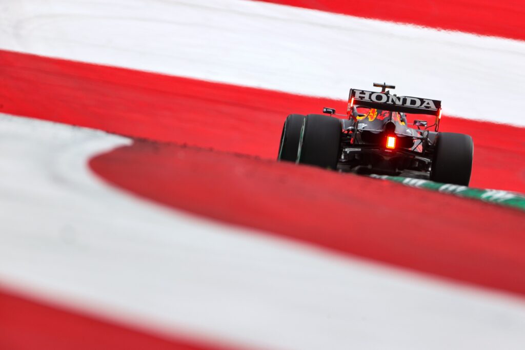F1 | Analisi prove libere a Zeltweg: Verstappen martella, dietro lotta serrata
