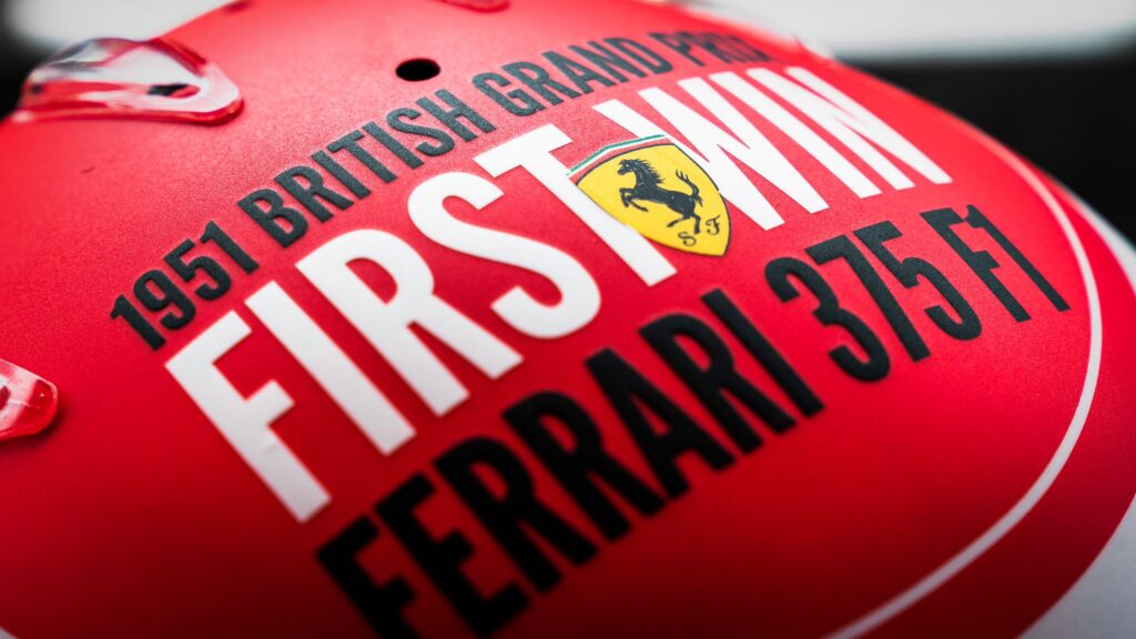 F1 | GP Gran Bretagna, casco celebrativo per Charles Leclerc