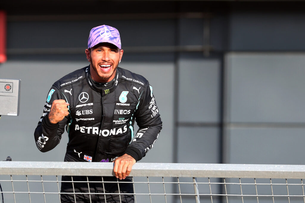 F1 | Mercedes, Lewis Hamilton si mette davanti a Max: “Non abbiamo lasciato nulla al caso”