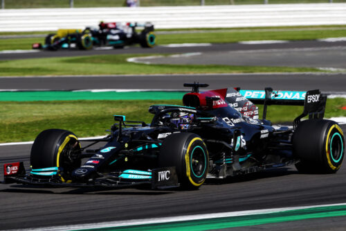 Formula 1 | Ricciardo sul contatto Hamilton-Verstappen: “Lewis troppo aggressivo alla Copse”