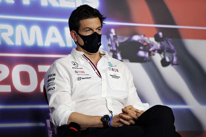 F1 | Mercedes, Wolff sul rinnovo di Hamilton: “Abbiamo firmato presto per non avere distrazioni”