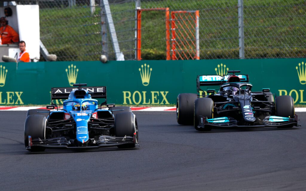 F1 | Alonso: “Hamilton si lamenta sempre”