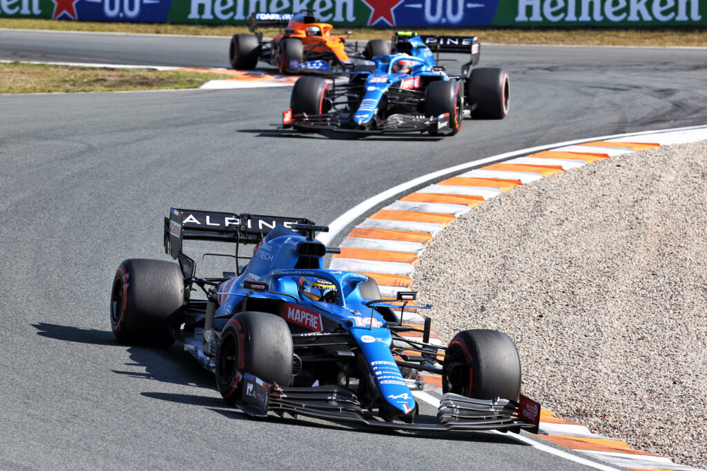 F1 | Alpine, Fernando Alonso: “Che sorpasso fantastico alla fine!”