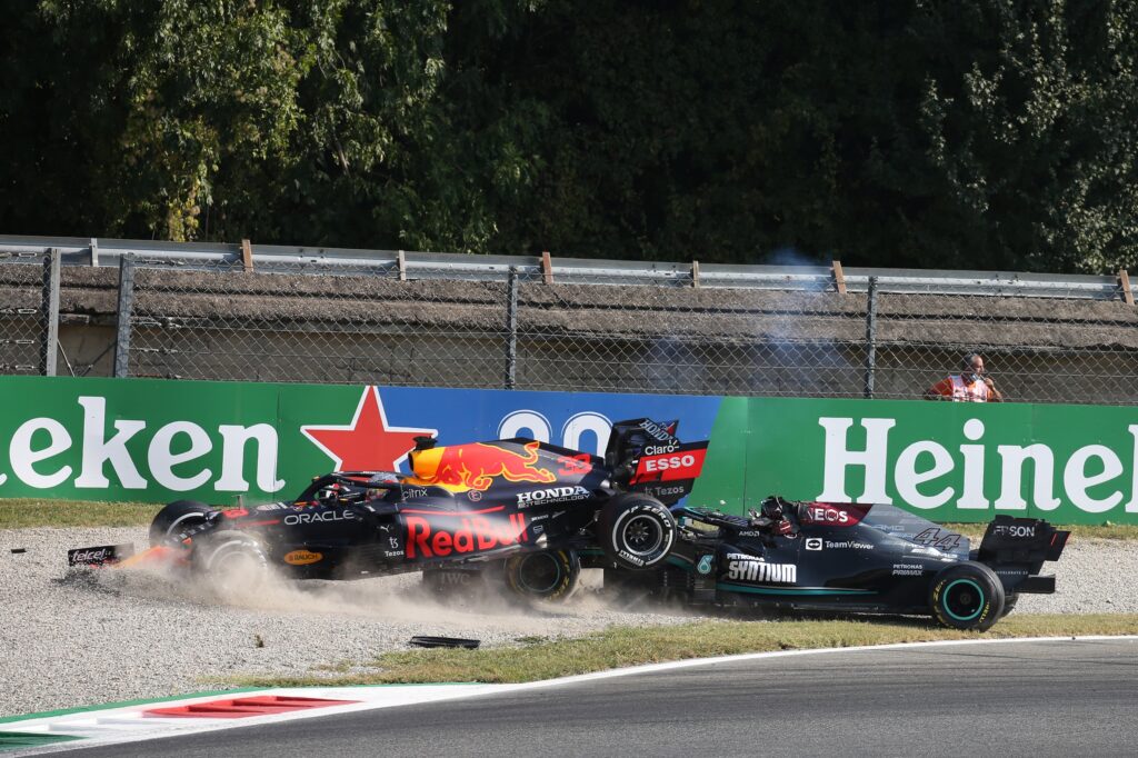 F1 | Incidente Verstappen-Hamilton, penalizzato l’olandese
