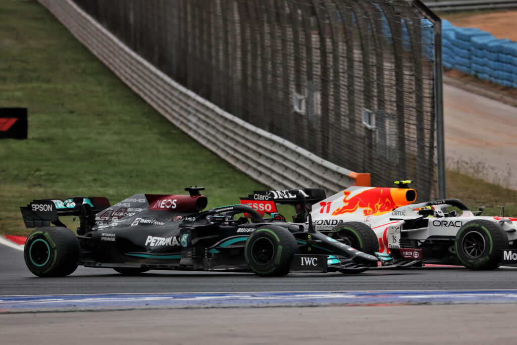 F1 | Mercedes, Lewis Hamilton: “Scelte difficili da accettare”