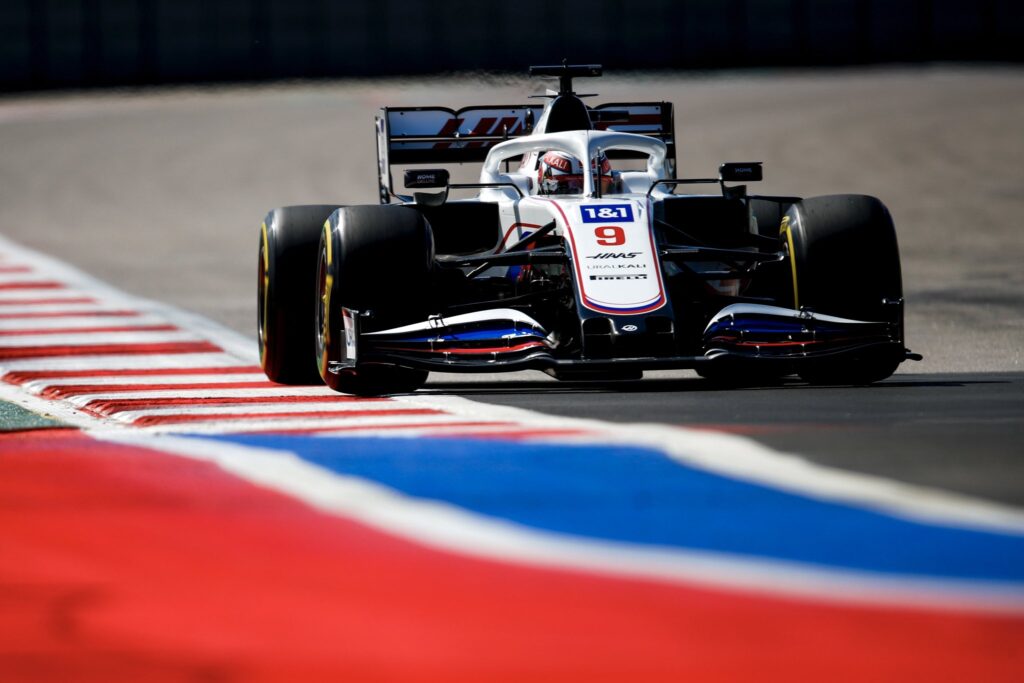 F1 | Mazepin non si fa condizionare dalle critiche: “Sono totalmente irrilevanti”