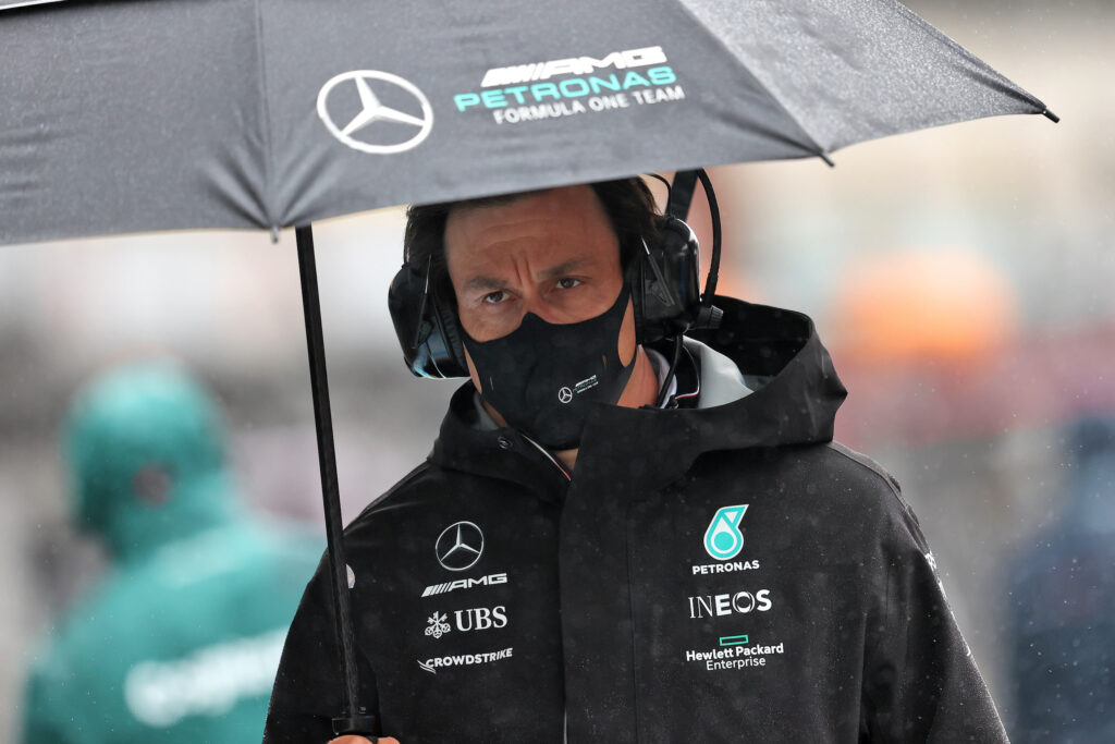 F1 | Mercedes, Toto Wolff: “Decisione difficile, ma sono felice così”