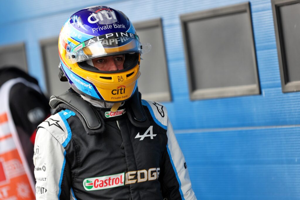 F1 | Alpine, terza fila per Alonso a Istanbul: “Un lusso qualificarsi con le medie”