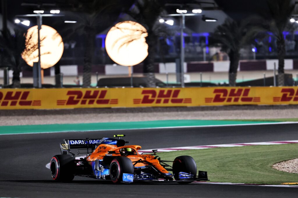 F1 | McLaren, Norris fora e perde il quarto posto: “Non potevo fare nulla”