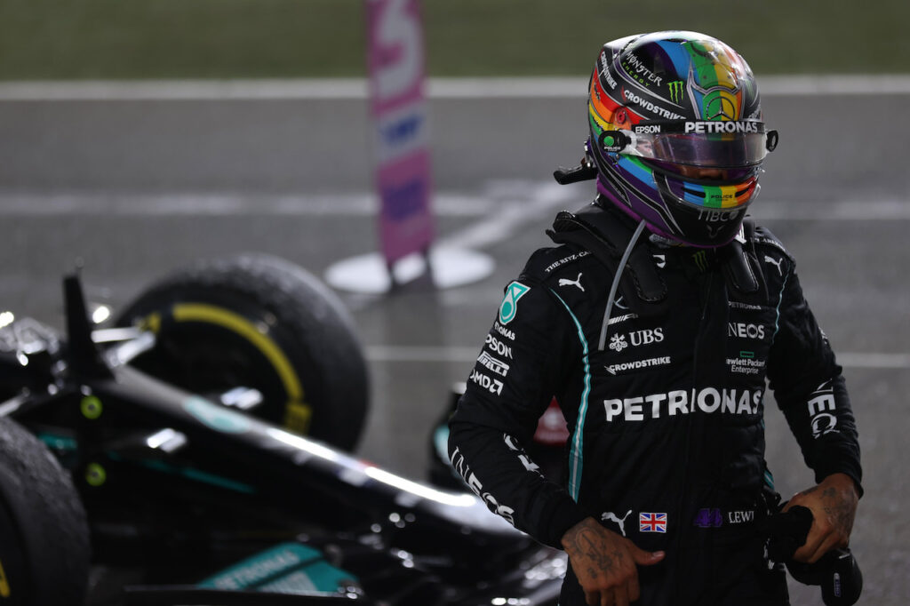 F1 | Hamilton, il monito per il finale di stagione: “Bisogna essere attenti, evitando incidenti”
