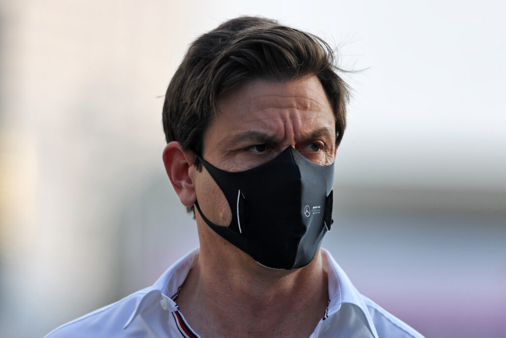 F1 | Mercedes, Toto Wolff: “Gestione non facile per la direzione gara”