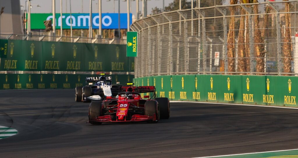 F1 | Ferrari, Sainz: “Andare a queste velocità ti mette un’adrenalina incredibile”