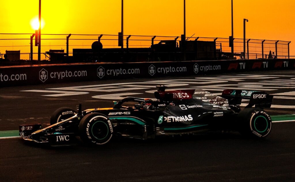 F1 | Hamilton la passa liscia: solo una reprimenda per impeding ai danni di Mazepin
