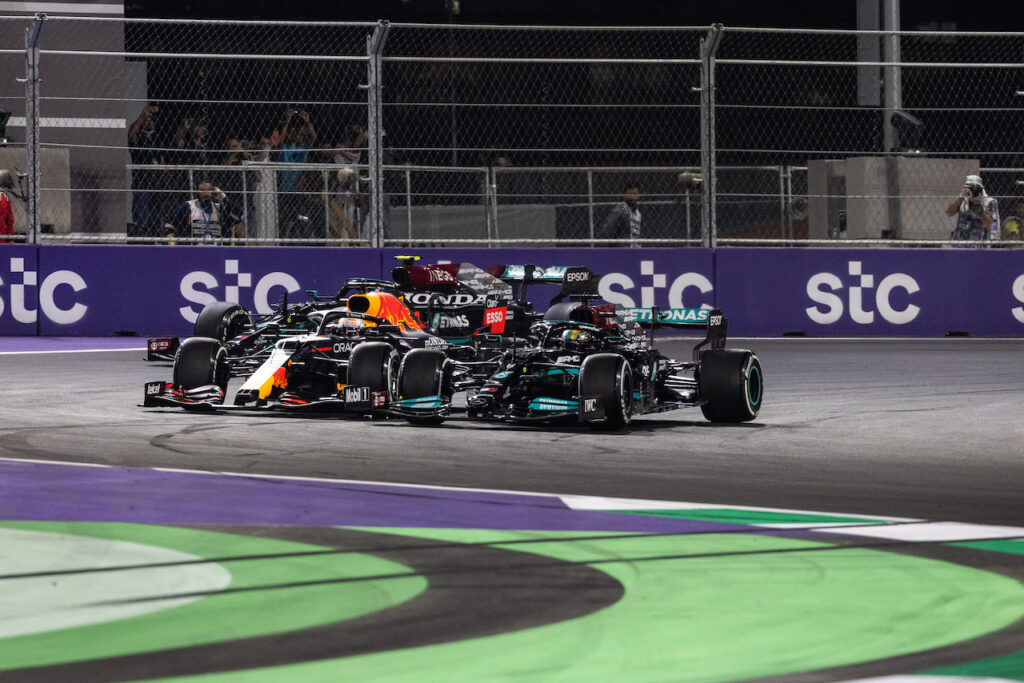 F1 | Red Bull, Horner: “Hamilton è molto scaltro in quello che fa”