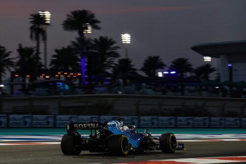 F1 | Russell dopo le prime libere ad Abu Dhabi: “Le modifiche al circuito si sono rivelate interessanti”
