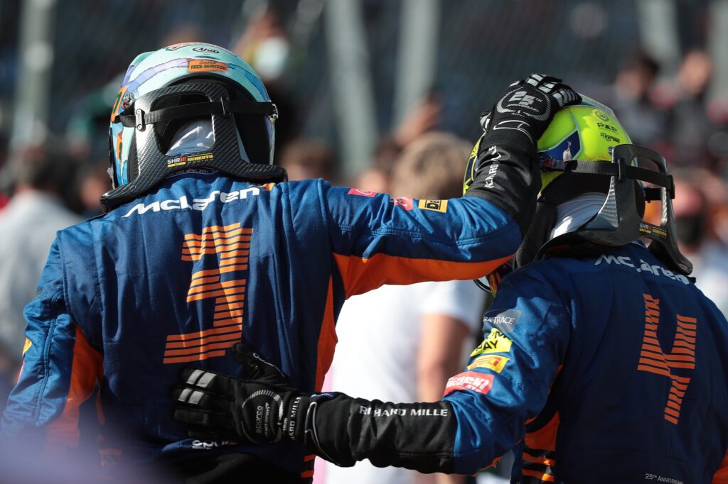 F1 | Ricciardo: “E’ Norris quello esperto in McLaren, ho imparato molto da lui”