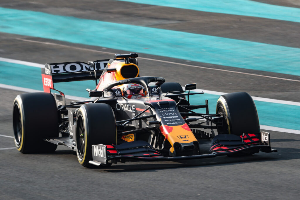 F1 | Red Bull, Marko discute della maturità di Verstappen: “Ora è meno aggressivo”