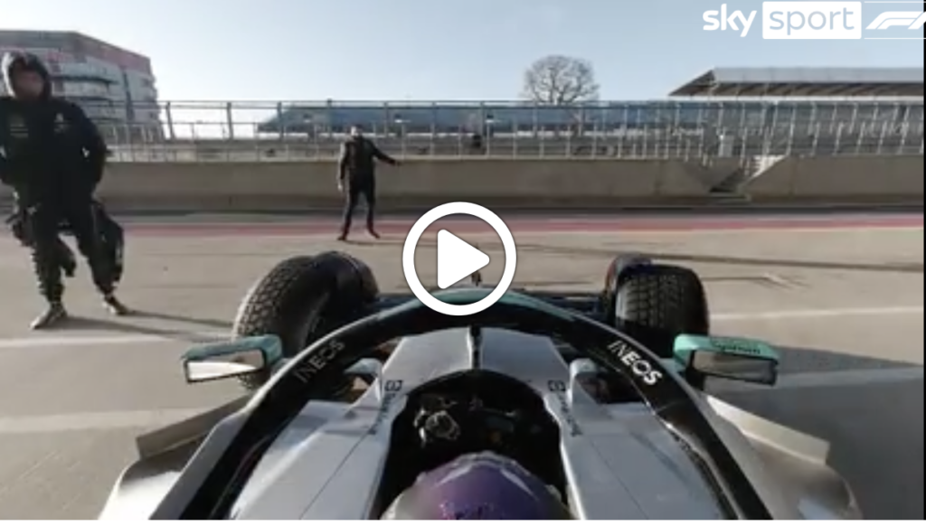 Formula 1 | Mercedes W13 in pista a Silverstone: le immagini dello shakedown [VIDEO]