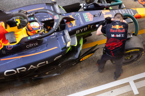 F1 Test | Red Bull, problemi al cambio per Sergio Perez