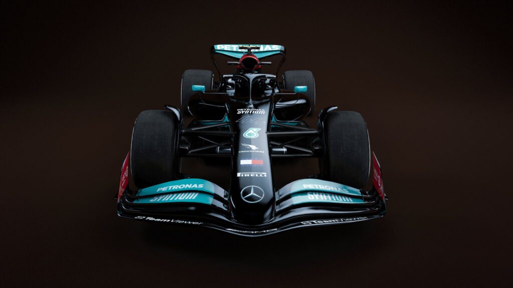 Formula 1 | Mercedes, Elliott: “Performance simili tra le vetture 2021 e quelle 2022”