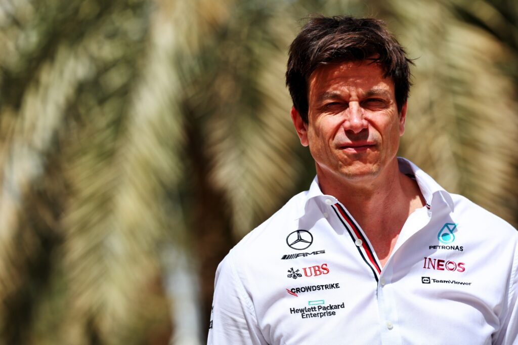 F1 | Mercedes, Wolff: “Dobbiamo essere realisti, siamo la terza forza in pista”