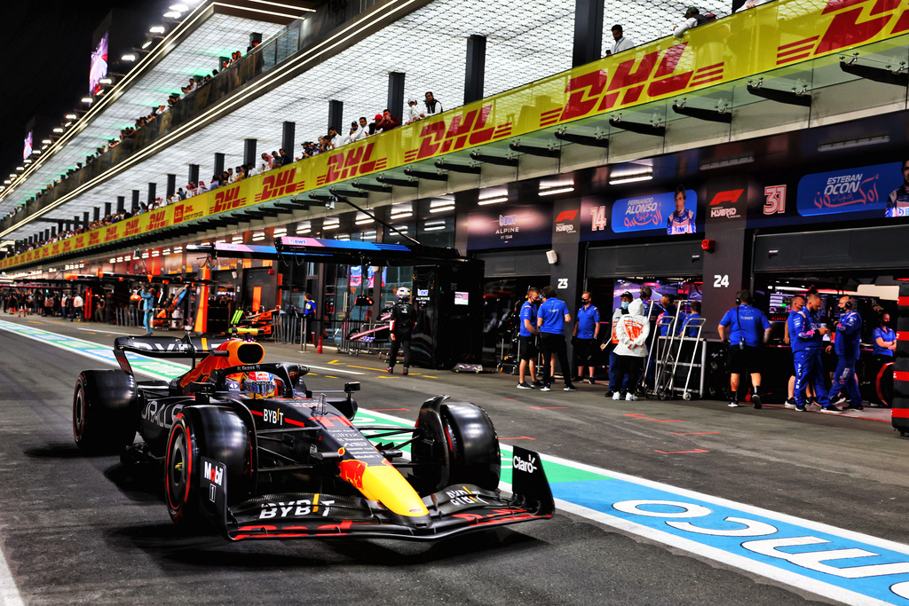 F1 | GP Arabia Saudita: Straordinaria pole di Perez, Hamilton fuori in Q1!