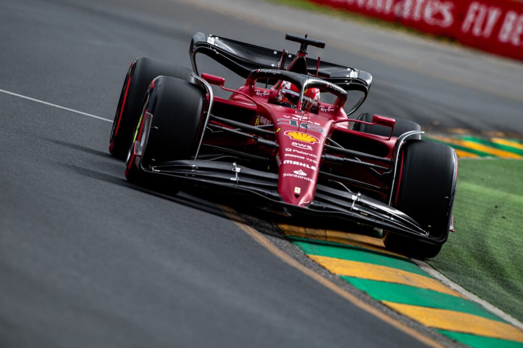 F1 | Ferrari, Leclerc si gode la pole: “Giro grandioso, sono molto contento”