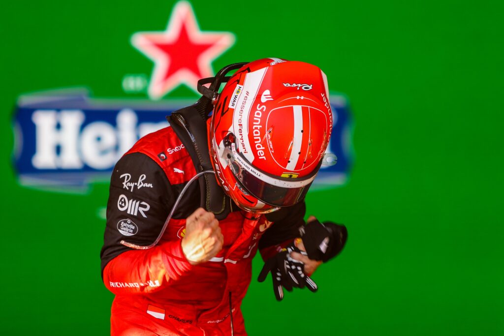 F1 | Leclerc trionfa nel GP d’Australia: “Sono felicissimo, abbiamo una macchina fortissima”