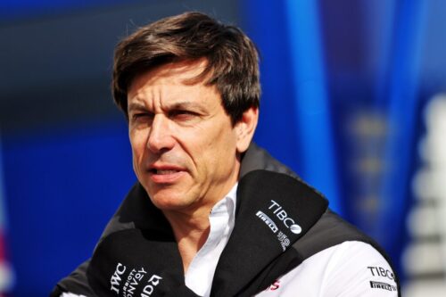 F1 | Mercedes, Wolff: “Siamo in ritardo, ma nelle corse può succedere di tutto”