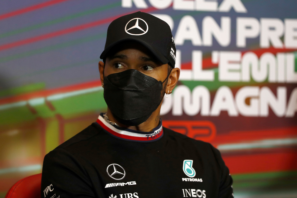 F1 | Villeneuve: “Hamilton potrebbe ritirarsi prima della fine della stagione”