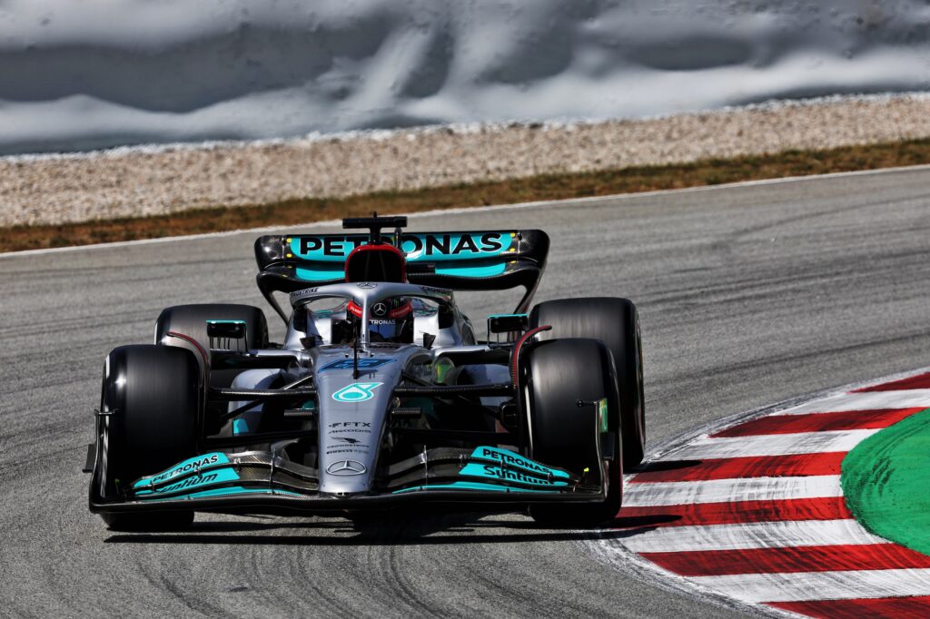 Formula 1 | Mercedes, Russell: “Ferrari e Red Bull hanno passeggiato”
