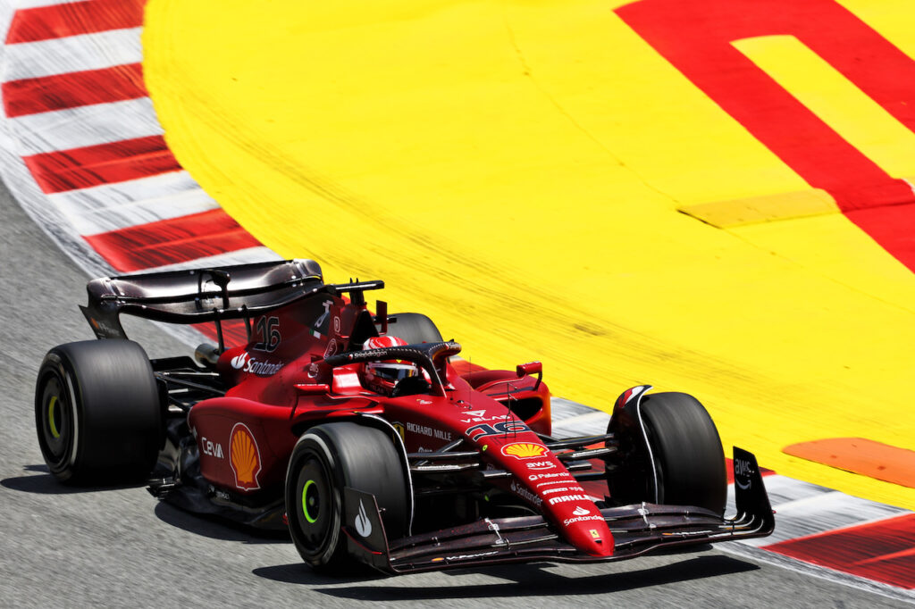 Formula 1 | Ferrari detta il passo dopo le prime libere a Barcellona