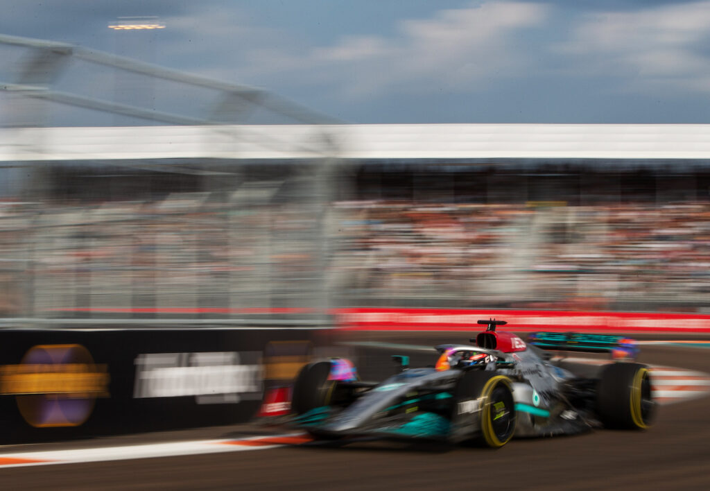 Formula 1 | Russell e il porpoising Mercedes: “La W13 in curva è un vero inferno”