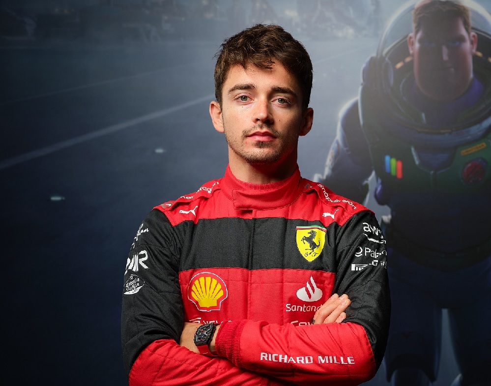 F1 | Ferrari, Leclerc e Sainz doppiatori per un giorno