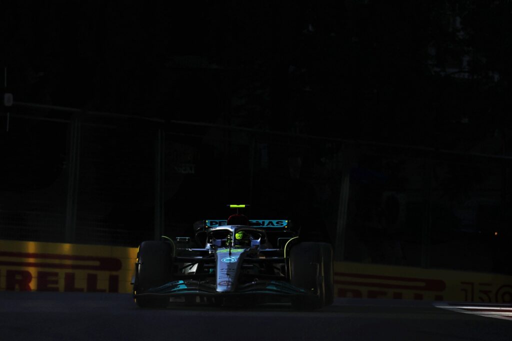 Formula 1 | Ancora problemi per la Mercedes, sia sul dritto che in curva