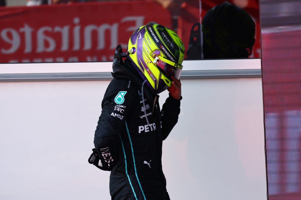 F1 | Mercedes, Hamilton dolorante a fine gara: “La più dura della mia vita”