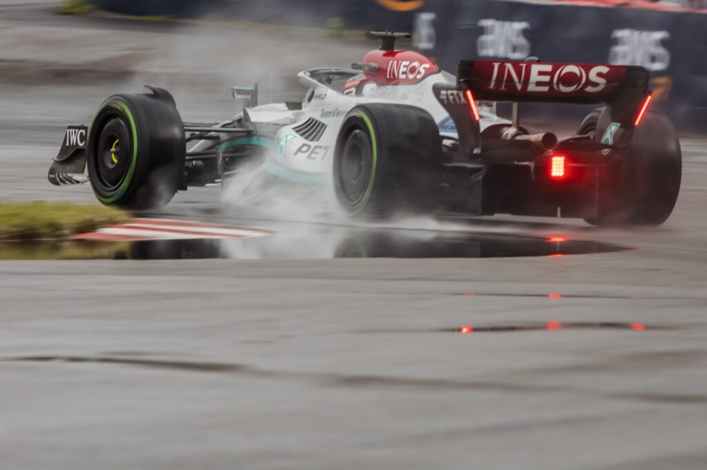 F1 | Mercedes, l’azzardo non paga: Hamilton quarto ma potenzialmente in prima fila