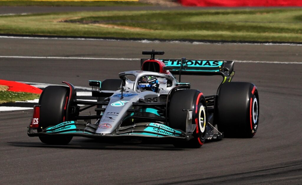 F1 | Mercedes, Russell vola sul passo gara a Silverstone: “Con le hard sui tempi della Ferrari”