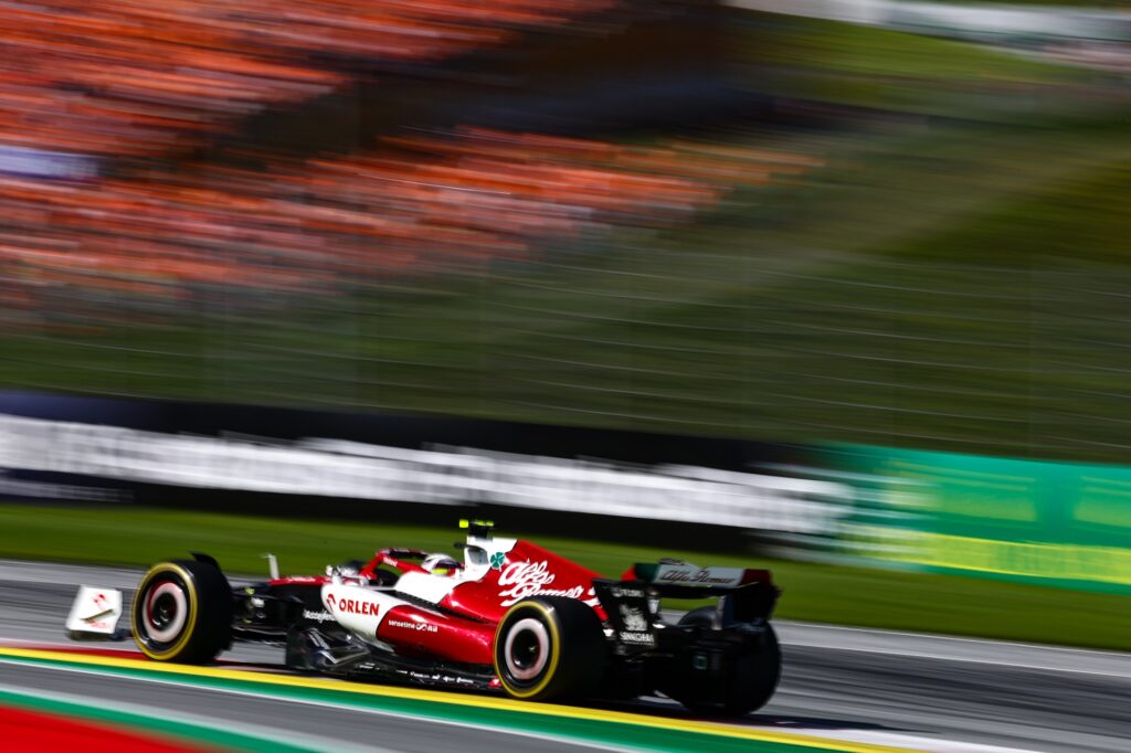 F1 | Alfa Romeo, Zhou: “La power unit si è spenta all’improvviso”